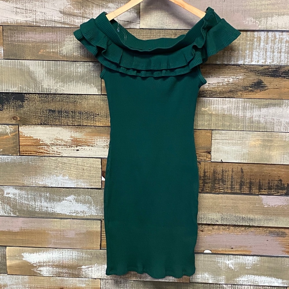 Off the shoulder ribbed dress